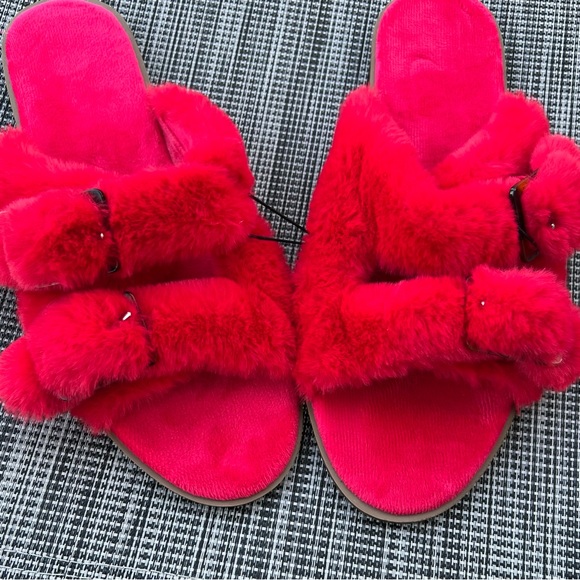 LOFT Faux Fur Rust Buckle Slippers Red Size Large (9-10) NWT - Picture 4 of 6